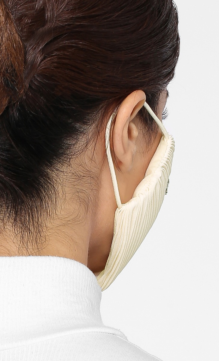 Pleats Face Mask (Ear-loop) in Just Noods image 2