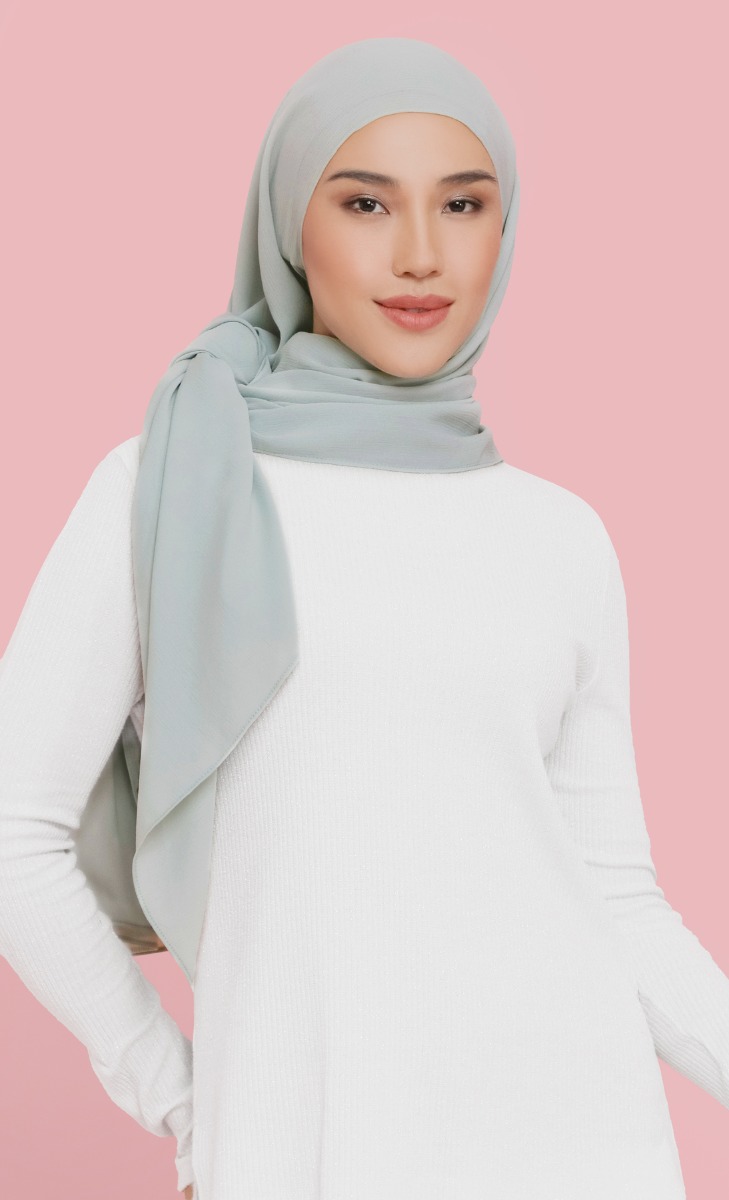 Nikaia Magnetic Chiffon Hijab in Dusty Blue
