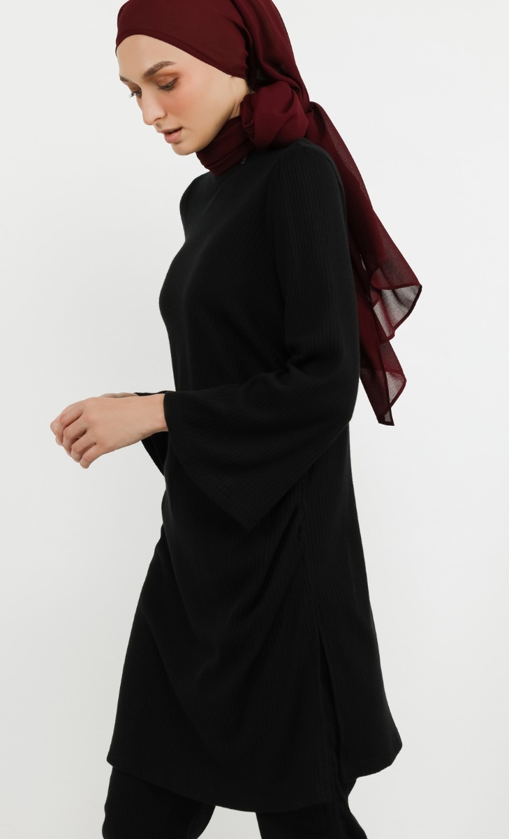 Side Ruched Tunic Top in Black image 2