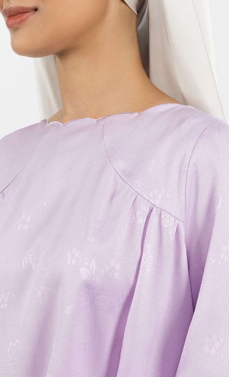 Ainaa Blouse in Lavender image 2
