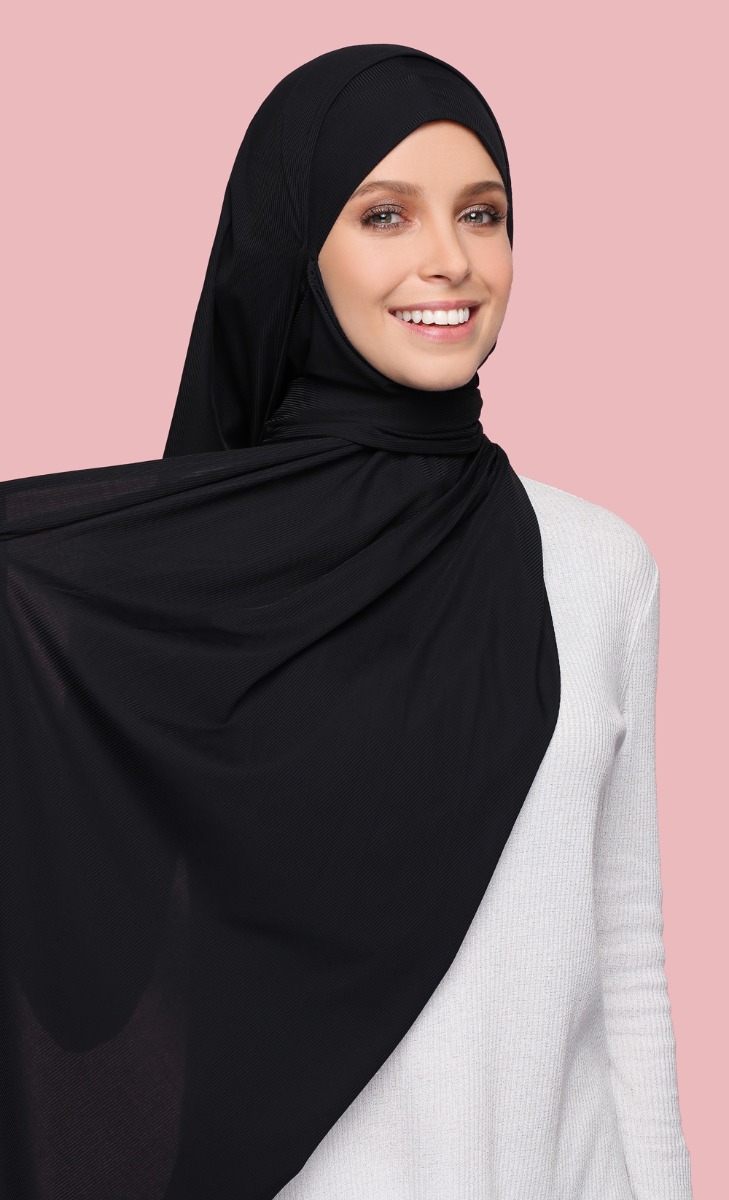 Qatar Ribbed Jersey Semi Instant Hijab In Black