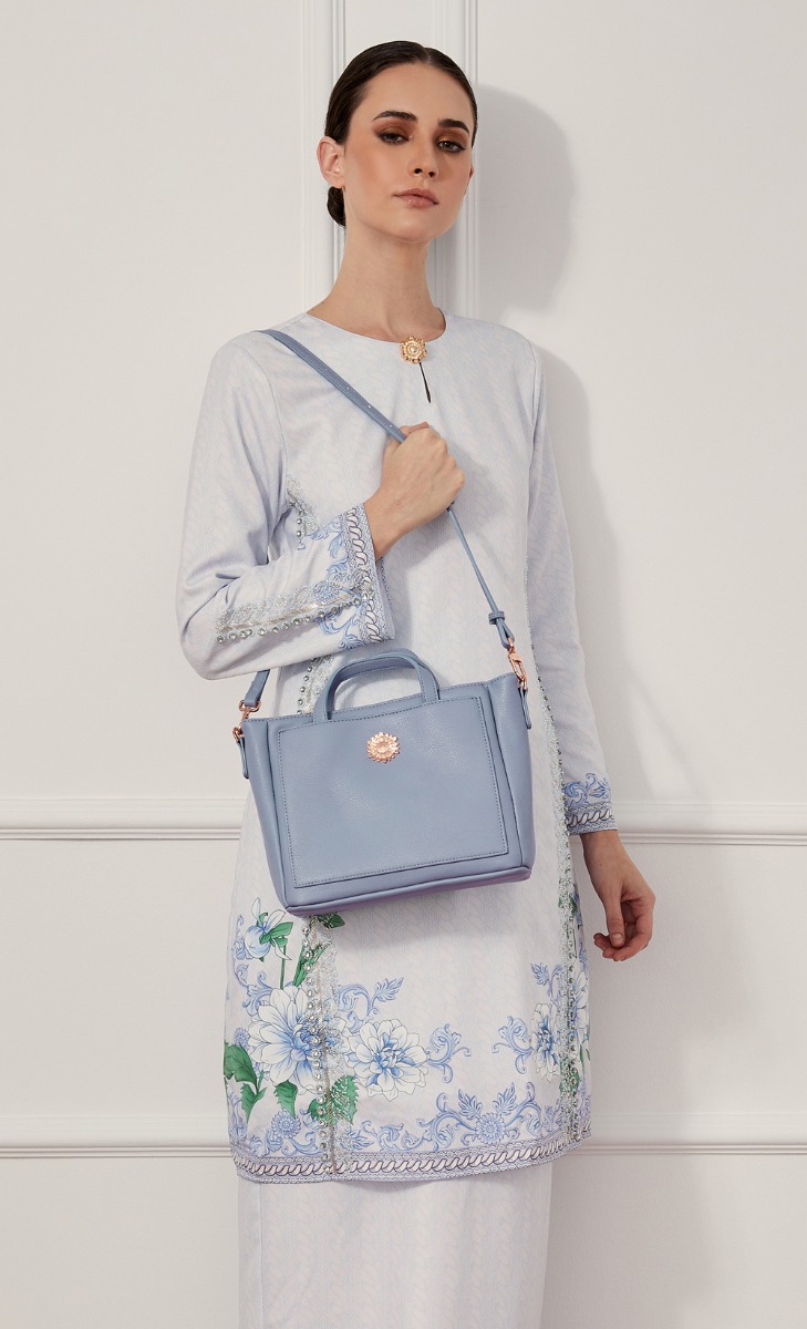 The Heritage dUCk Mariam Bag in Blue image 2