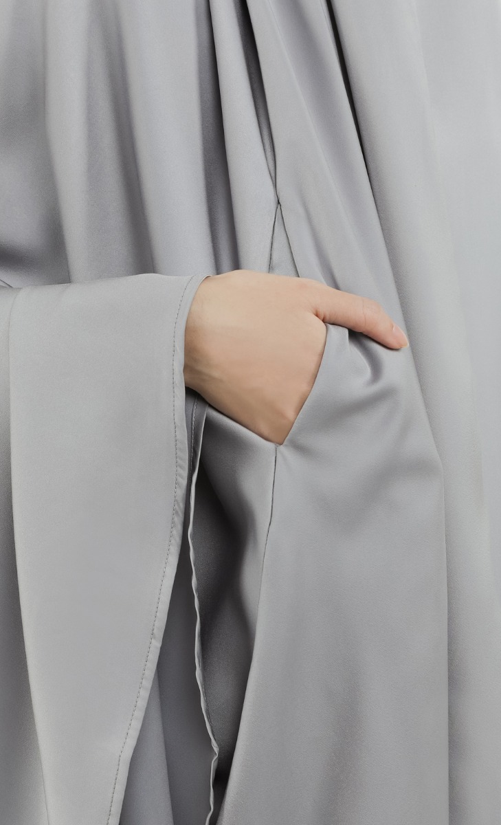 Doha Two-Piece Prayerwear in Grey image 2