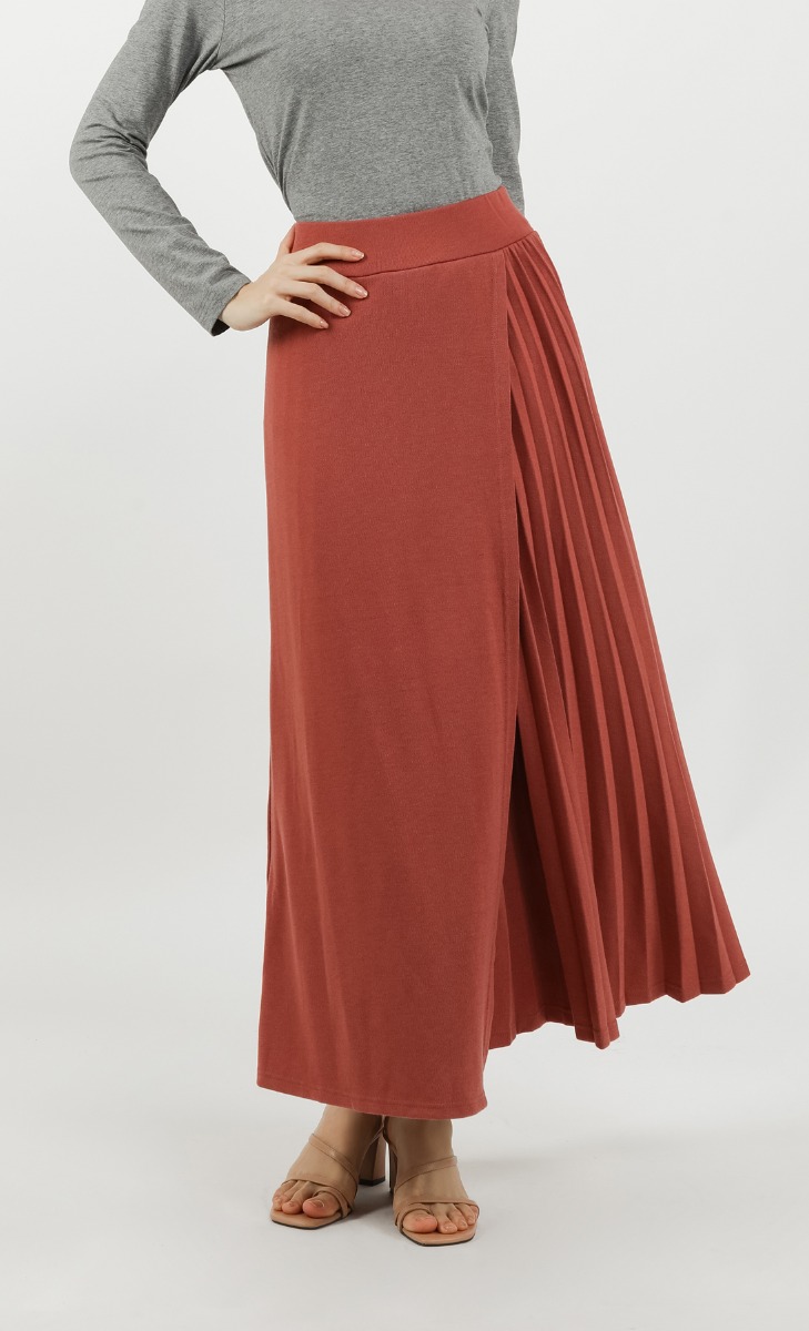 Overlap Pleated Skirt in Rose Pink