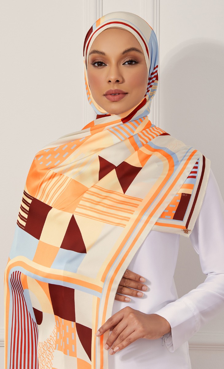 The Groovy dUCk Shawl in Staying Alive